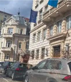 Свален украинският байрак пред общината. Остана само…