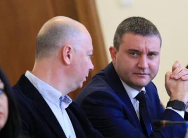 Г-н Магнитски съвсем изплиска легена