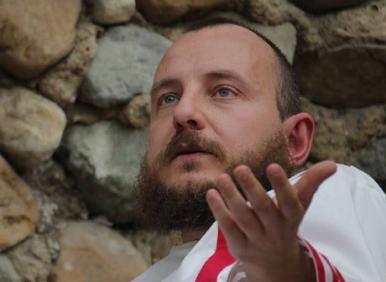 Пращат ми статус на получовека Манол Глишев...
