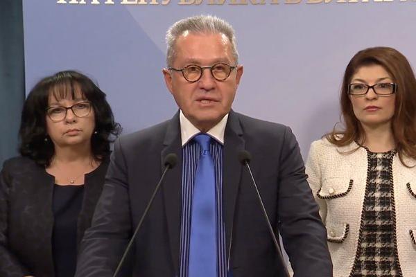 ГЕРБ вече управлява с "Ново начало", мажоритарно. Миноритари са БСП и ИТН