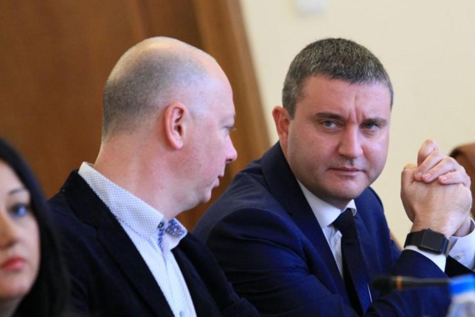 Г-н Магнитски съвсем изплиска легена