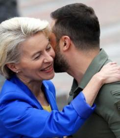 ГОРЕЩА ПРОГНОЗА: Зеленски пада до месеци, след него Урсула, а Борисов...
