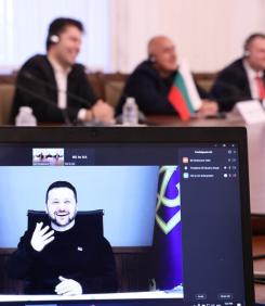 ЕКСКЛУЗИВНО: Киев пада! Първа реакция от Борисов (ВИДЕО)