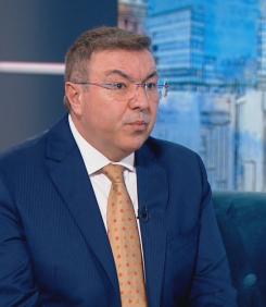 Активът на ГЕРБ в отчаян щурм на лъжата по БНТ