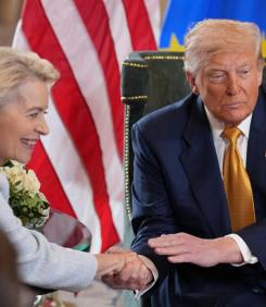 ЕКСКЛУЗИВНО: Тръмп уволни Урсула, Борисов махна украинското знаме от ГЕРБ (ВИДЕО)