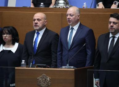 ЗАЛПЪТ ОТ ЕВРОПА СРЕЩУ РЕЖИМА "ЖЕЛЯЗКОВ" ПРОДЪЛЖАВА. THE EUROPIAN CONSERVATIVE: България има основателни причини да каже "не" на еврото!