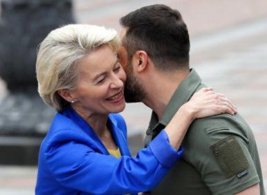 ГОРЕЩА ПРОГНОЗА: Зеленски пада до месеци, след него Урсула, а Борисов...