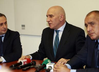 ФУНДАМЕНТАЛНО: Кой печели и кой губи от еврозоната
