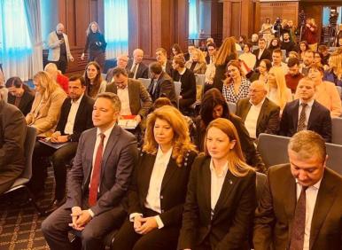 Йотова последно с фритюрниците ли е?!