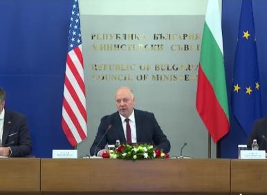 ДЕБЕЛАТА ЛЪЖА на Борисов, че САЩ стоят зад кабинета "Желязков". Кой е "великият" Кристофър Смит (ДОКУМЕНТИ)