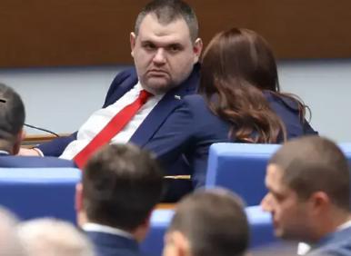 Това в Пазарджик беше показно! Чака ни розово-свинско бъдеще в розовата еврозона