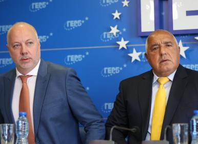 ДЪРЖАВАТА СЕ ТРЕСЕ: "Лукойл" спира и "заспива", бензинът - 4 лв., но няма да го има! Русия и САЩ са договорили края на режима "Желязков"