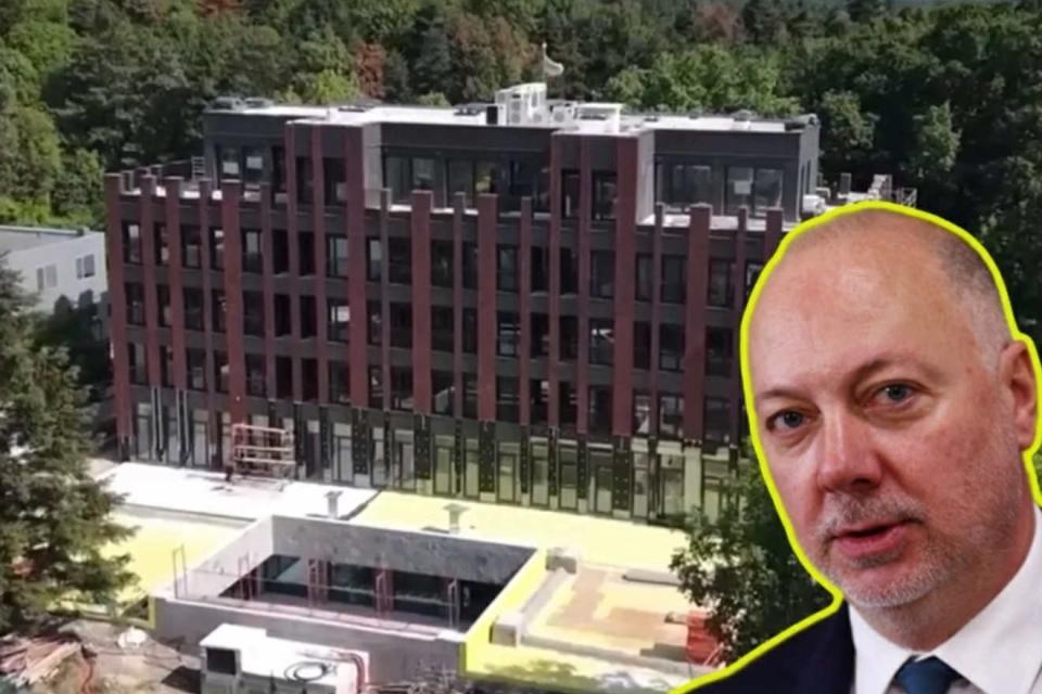 ВЪПРОСИ КЪМ ПРЕМИЕРА. За неговия сват, неговия зет, семейния бизнес и хотела-чудо с водопад