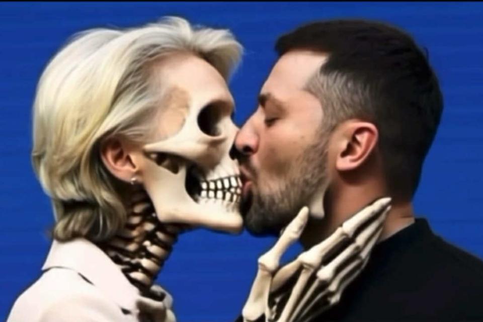 Целувката на смъртта (ВИДЕО)