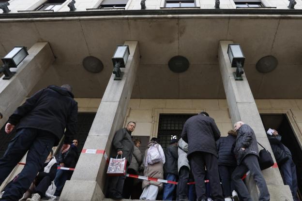 Продажници с евромонети