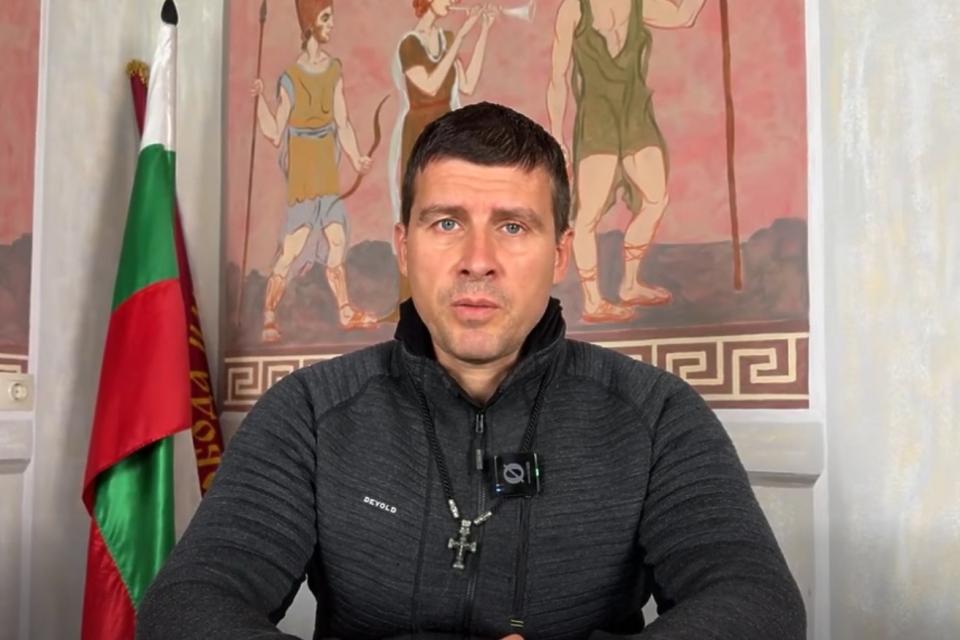 “Виличии” - пирамидата на Фараона рухва, като при полк. Марков