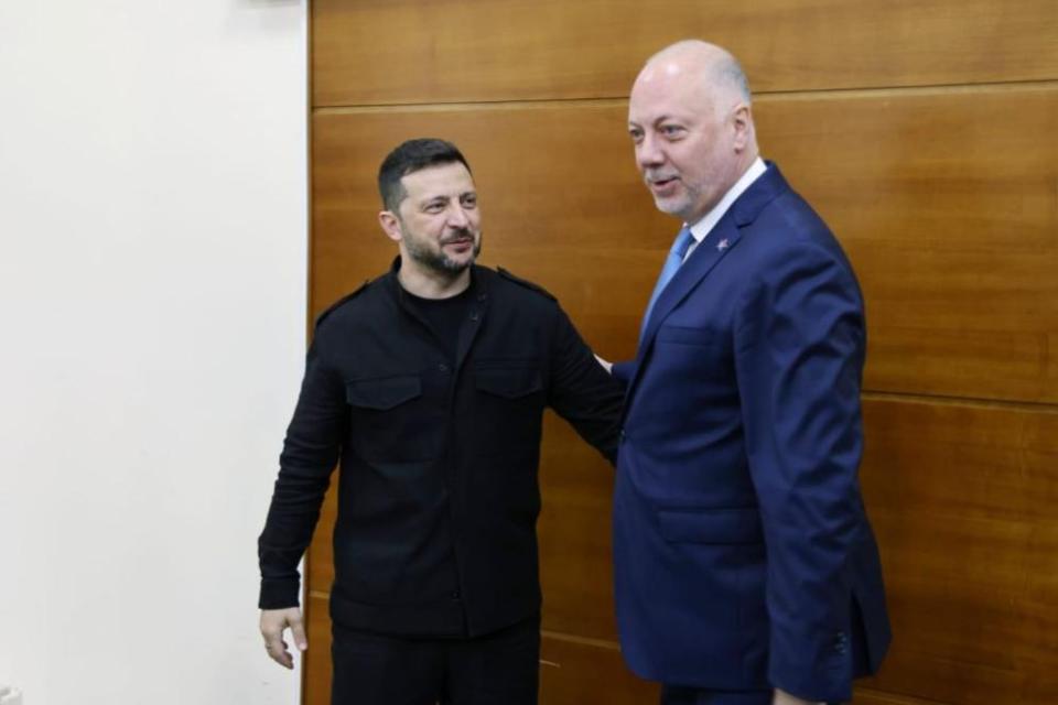 Росен Желязков - егати наглото ко**ле