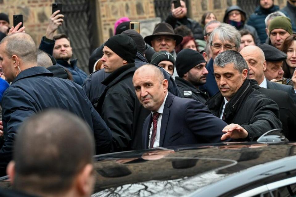 Г-н Радев все по-уклончив?! И за някои други страхове