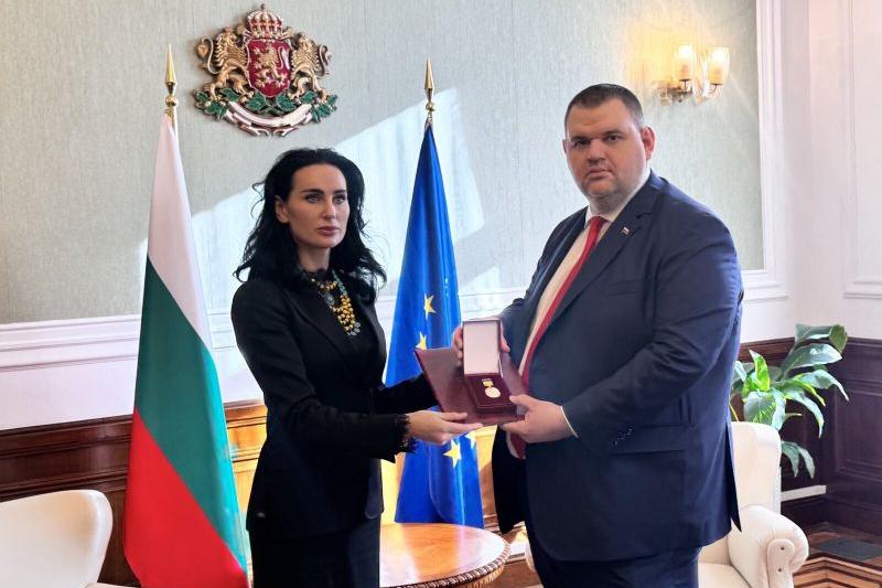 "Когато па" ли?!