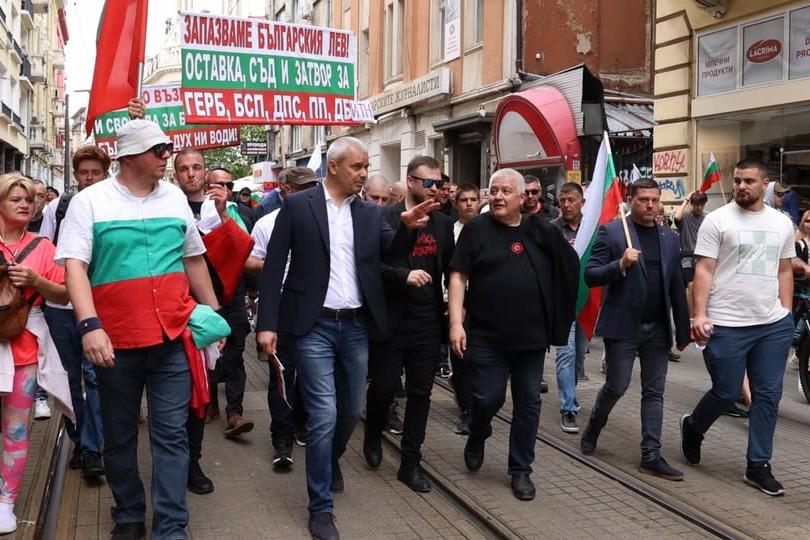 УБИЙСТВЕНА СТАТИЯ В БРИТАНСКИЯ "THE TELEGRAPH": България може да взриви еврото, задава се гръцки сценарий (ЦЕЛИЯТ ПРЕВОД)