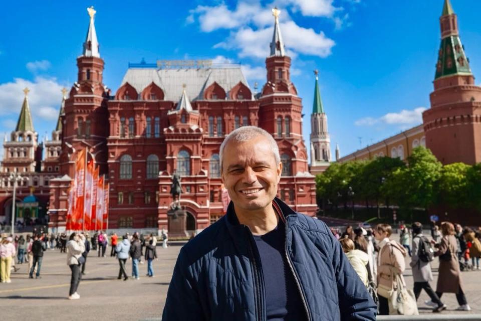 КАКВО СЕ СЛУЧВА. Сценарият на Костадин Костадинов. Отговорът на Кремъл. Укритите от БТВ, Нова и БНТ новини (СНИМКА)