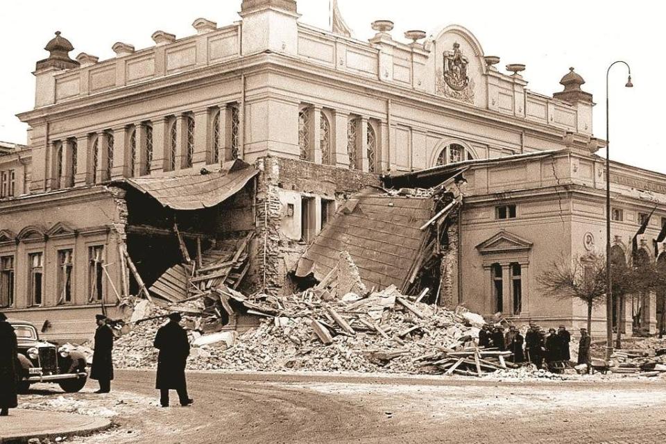 Защо трябва да останем с Русия