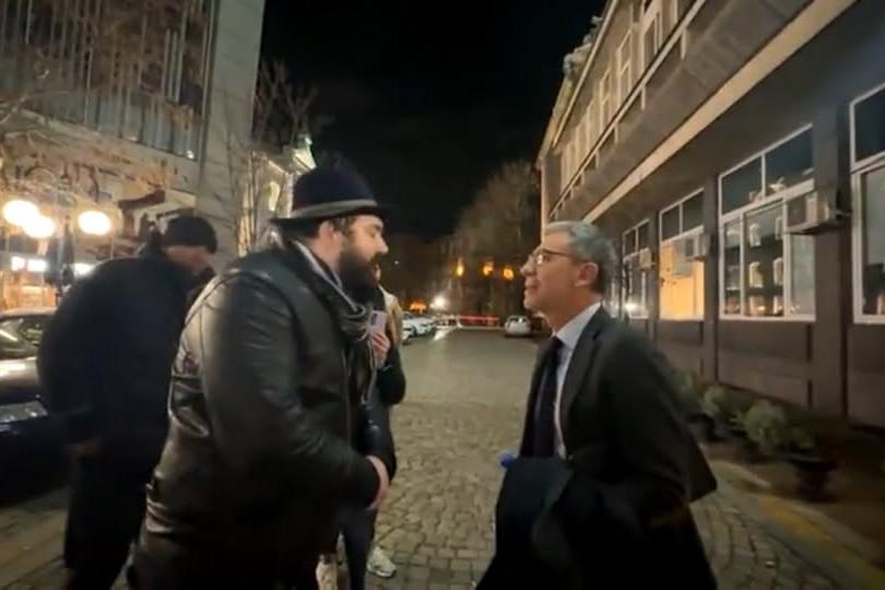 Башибозуците на ППДБ преследват Даниел Вълчев и политици по улиците