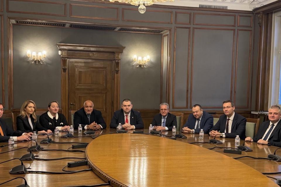 УПЛАШЕТЕ СЕ ОТ ТАЗИ СНИМКА - това е България днес!