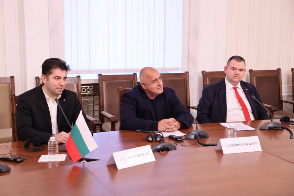Провокация тип "Буча"? Нова Хирошима? Защо мълчи българското правителство. Идат 5 нервни дни...