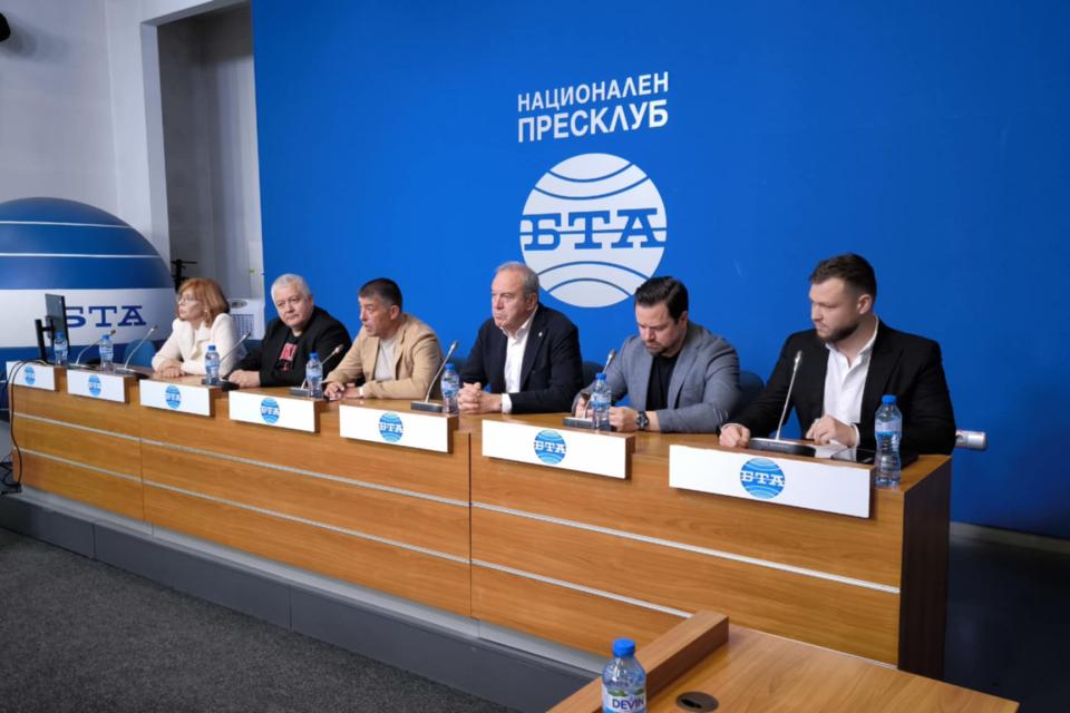 КАКВО СЕ СЛУЧВА?! Режимът в ужас преди протеста утре, задават се...(ВИДЕО)