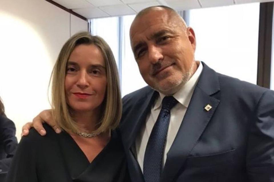 КАПИТУЛАЦИЯ! Цирковете на Борисов с Фритюрника и Слави Зулуса. Арест за шефката му в...