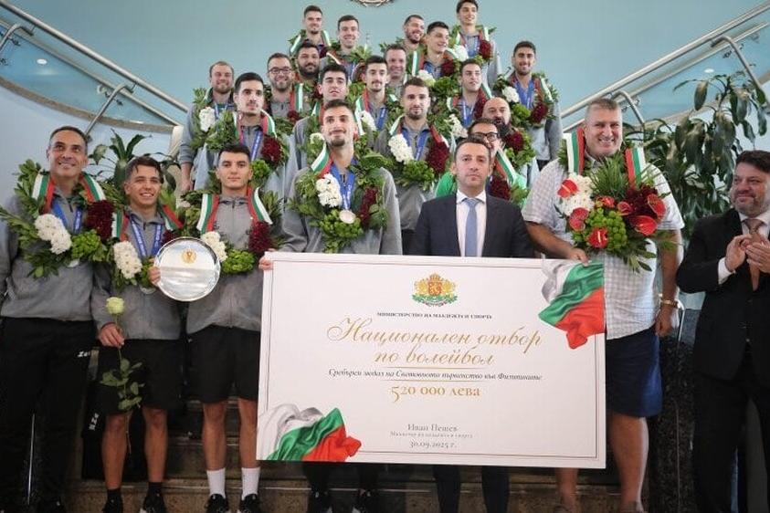 Гадната злоупотреба на Желязков, Зафиров и Пешев