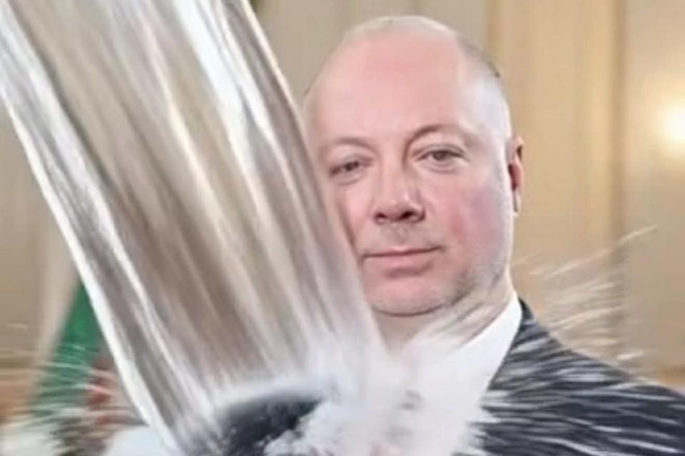 Отчаянието на Желязков избива в...(ВИДЕО)