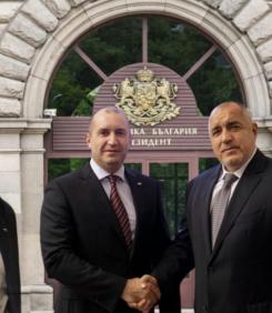 ОМЕРТА ИЛИ ГРЪМ В РАЯ?! Радева против Радев, Пеевски се договаря, оцеляването на Борисов, Йотова се еманципира, а патриотите...