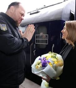 Защо Борисов проводи държанката си Рая Назарян в Киев