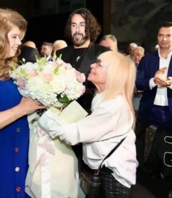 САМО ВЪВ “ФАКЛА”! РАЗМАЗВАЩО ОТ КОЛТУКЛИЕВА: Цялата истина за Йотова и нейния ИК. Мъже, съпруги, любовници, дъщери, опасни връзки, зависимости