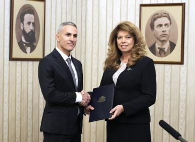 Йотова се събуди - ще уволни ли Гюров?!