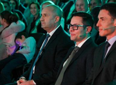 ПРОБЛЕМИ ПРЕД РАДЕВ. Кога ще се извини Константин Проданов (ВИДЕО)