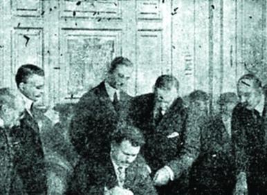 Няма го Стамболийски - да си счупи химикалката
