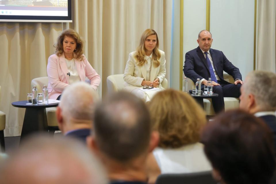 ОСОБЕНО МНЕНИЕ ВЪВ ФАКЛА: Гаф след гаф - свиреният мач на Йотова е под въпрос