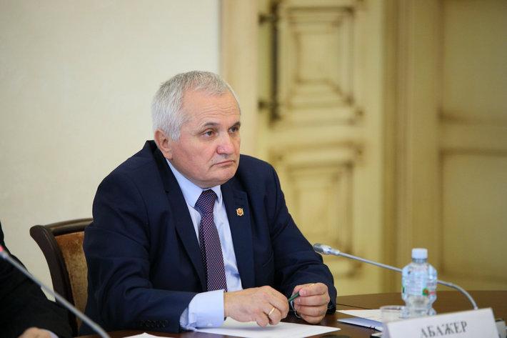 Шефът на българите в Крим разкрива пред "Факла": Какво се случва там. Бедстват ли. Лъжите на българските медии (ВИДЕО)