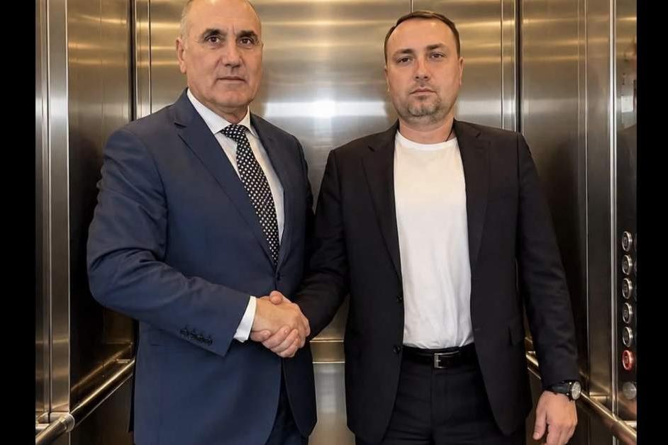 Цвъ Цвъ е идеалният "вършач" за мутроченгета като Радев и Борисов