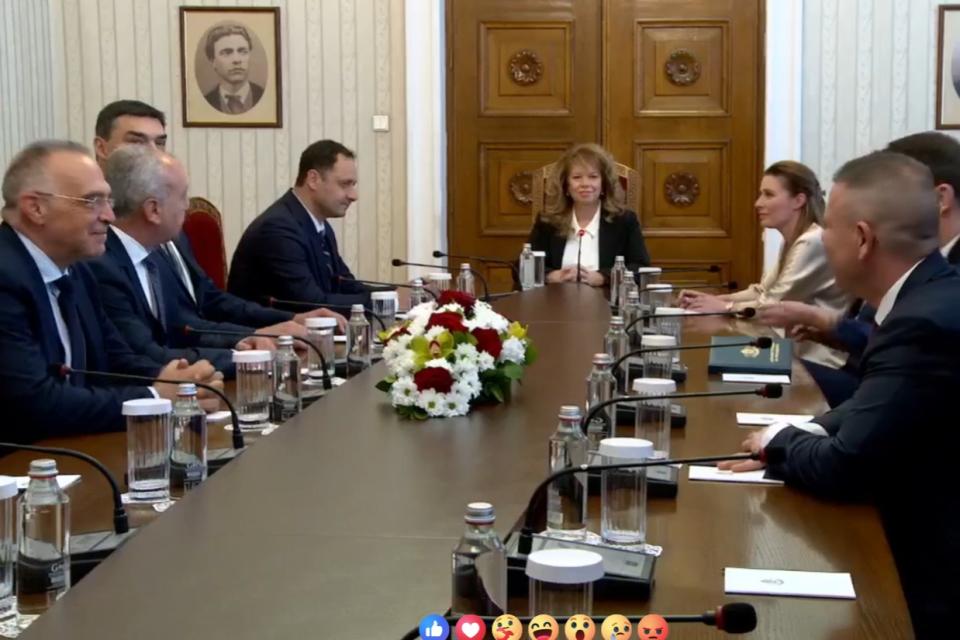 Фарс при Йотова. Кабинетът се пише в английското посолство
