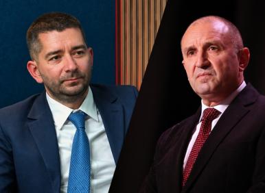 Как Слави Василев облиза премиера и унизи Йотова