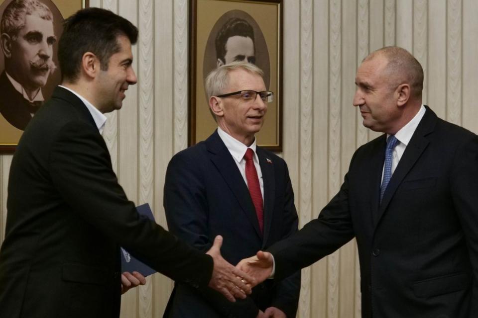 Кирил Петков: Радев, загубата не е повод за ярост!